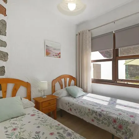 Nyaraló Casa La Zahorra *